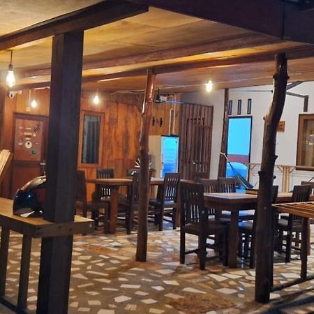 Arthur Homestay Telescope Mentawai Tua Pejat Esterno foto